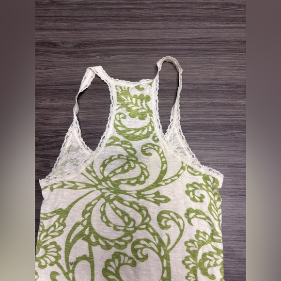 Y2K Aeropostale Cream with Green Paisley Tank Size Medium - Picture 4 of 4